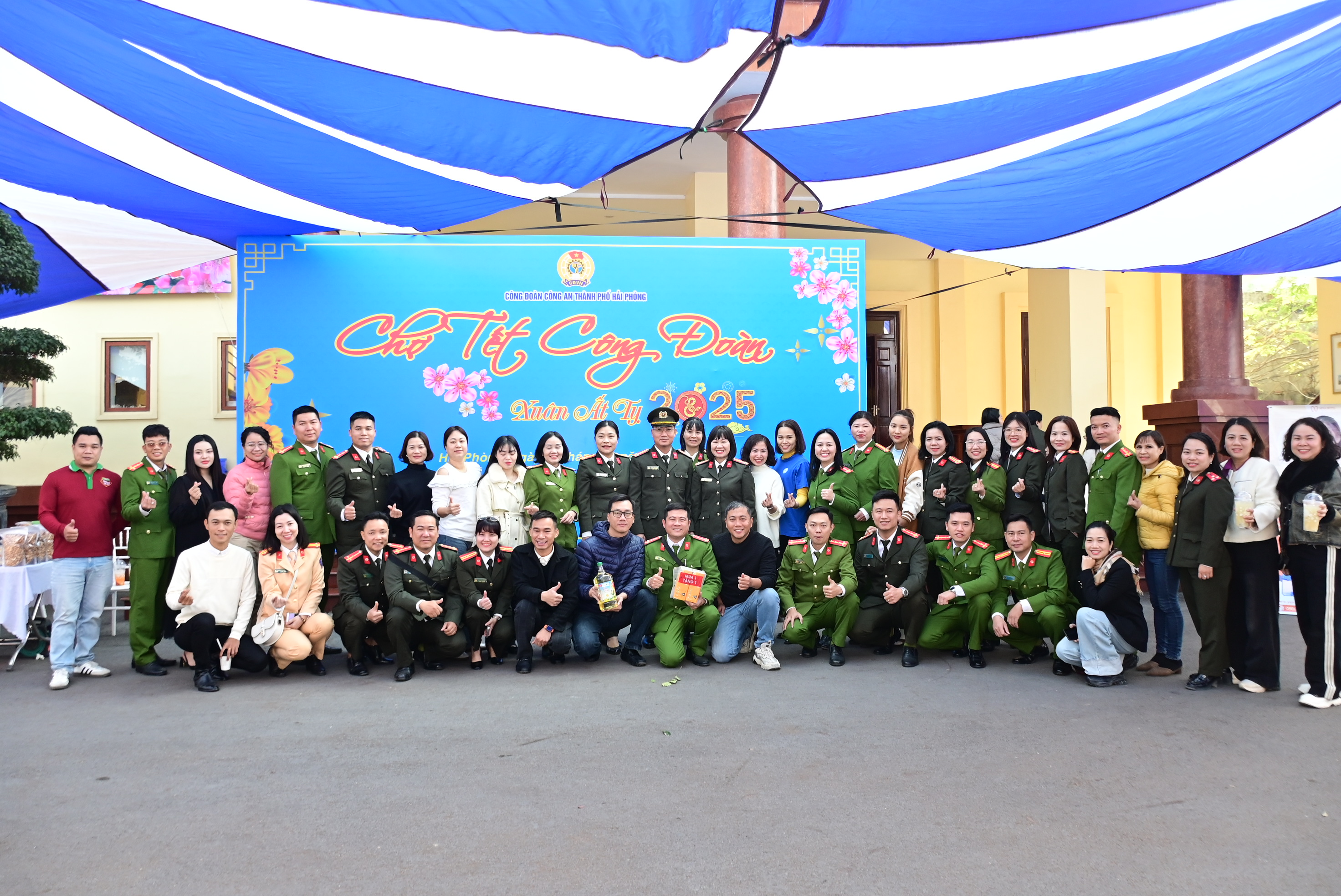 Công đoàn CATP: Tập trung phát triển đoàn viên tham gia xây dựng Đảng trong sạch, vững mạnh